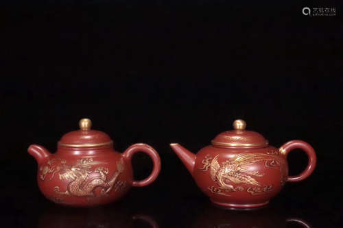 A PAIR OF DRAGON&PHOENIX PATTERN YIXING PURPLE CLAY TEAPOTS