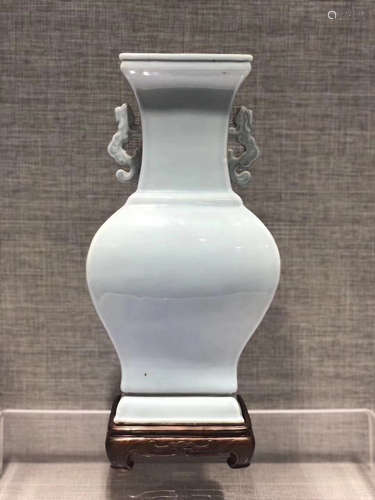 18TH CENTURY, A CELESTE GLAZED DOUBLE-EAR VASE, MIDDLE QING DYNASTY