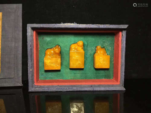 17-19TH CENTURY, A SET OF CANGMEN FIELD YELLOW STONE STAMPS, QING DYNASTY