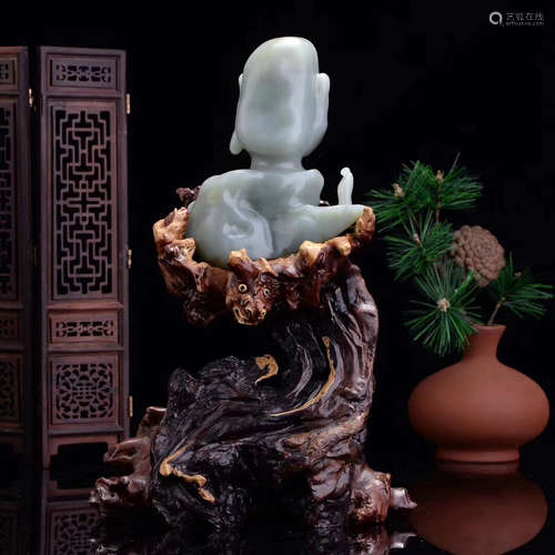 A XINJIANG HETIAN GREEN JADE CARVING ORNAMENT