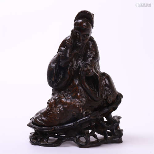 CHINESE ROOT CARVED SEATED OFFICIAL