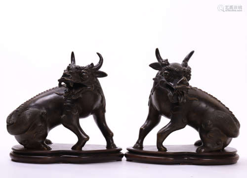 PAIR OF CHINESE BRONZE FOO DOGS BEASTS