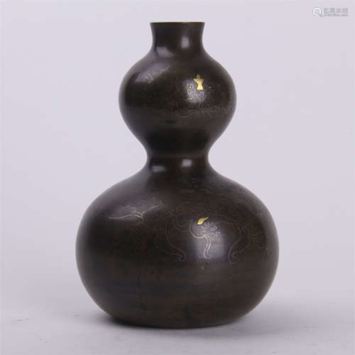 CHINESE GOLD POINTED BRONZE GOURD