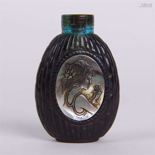 CHINESE MOTHER OF PEARL INLAID PEKING GLASS SNUFF BOTTLE