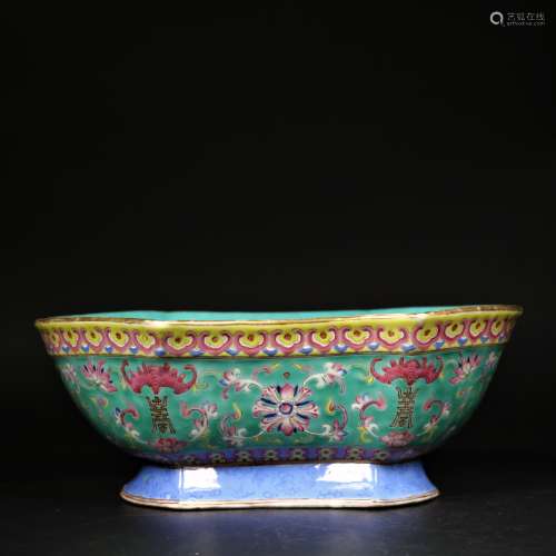 A Famille-Rose Porcelain Bowl,Qing dynasty