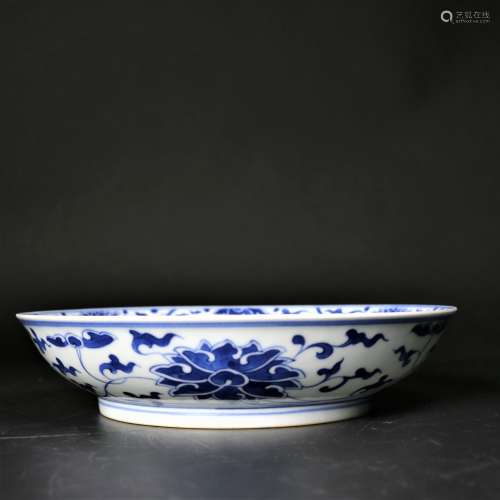 A Chinese Blue & White Porcelain dish.Daoquang marks