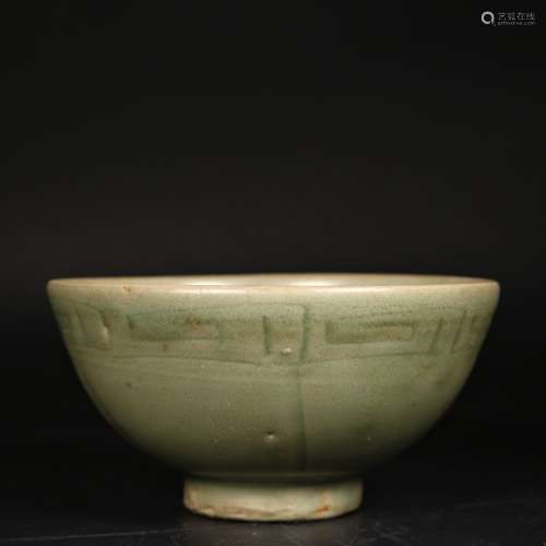 A Chinese Longquan Celadon Porcelain Bowl,Song dynasty