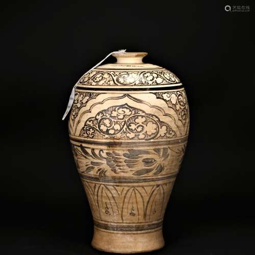 A Rare Chinese Cizhou Vase,Ming dynasty