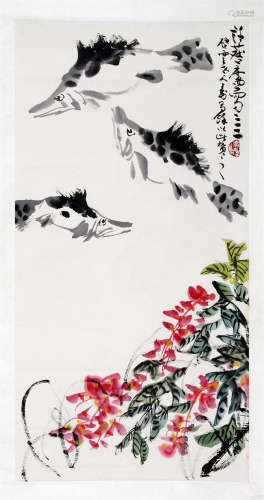 CHINESE SCROLL PAINTING OF FISH AND FLOWER