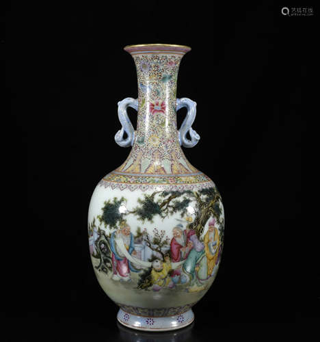 Chinese Famille Rose Ru Yi Porcelain Vase