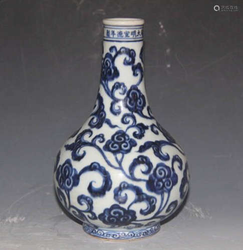 Chinese Blue And White Porcelain Vase