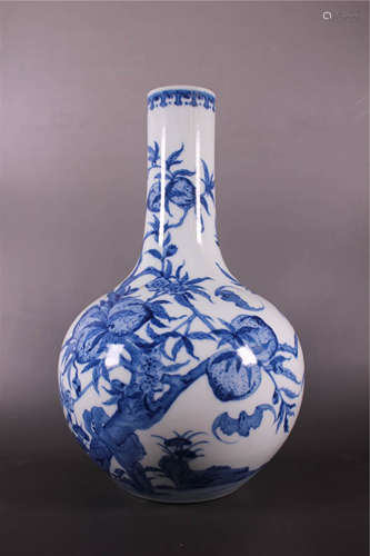 Chinese Blue and White Nine Peaches TianQiu Vase