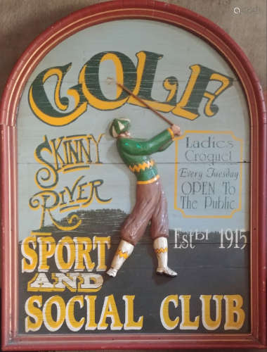 Golf Sign on Wood.
