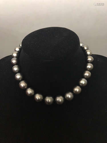 Cultured Black Pearl Necklace with 14K Solid Gold