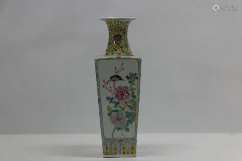 A chinese 19th porcelain square bottle