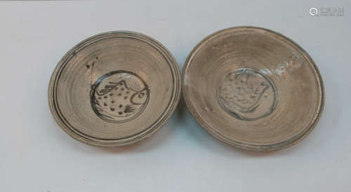 A pair of chinese old kiln plates