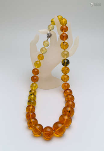 146g Amber necklace with silver clasp