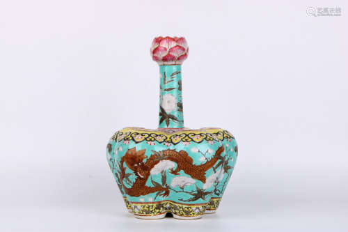 A chinese qing dynasty famille rose bottle