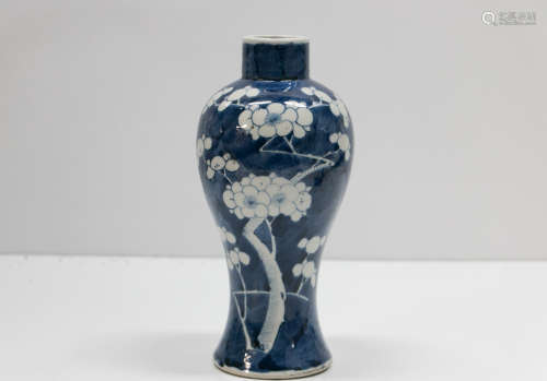 A chinese blue&white vase