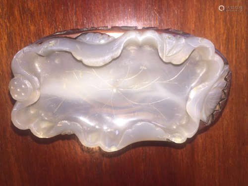 A agate wash pot with base