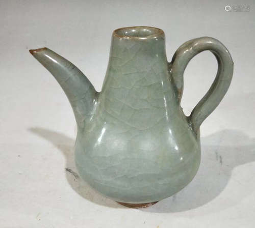 A GUANYAO CELADON EWER