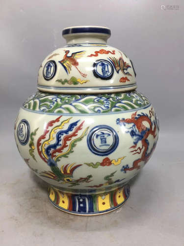 A WUCAI DRAGON & PHOENIX PATTERN JAR