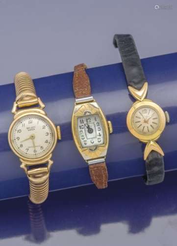 Lot de trois boîtiers de montre de dame en or jaun...