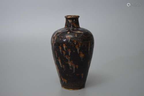 A Jizhou WareMeiping Vase, Song Dynasty