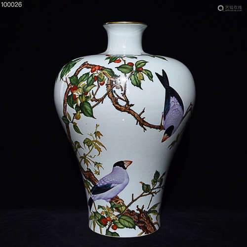 A DEER DESIGN FAMILLE ROSE CHINESE-STAFF-SHAPED VASE