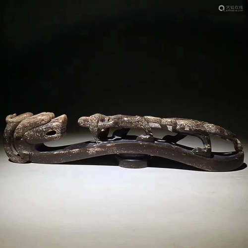 A HOOK DESIGN OLD HETIAN JADE HAND PIECE ORNAMENT