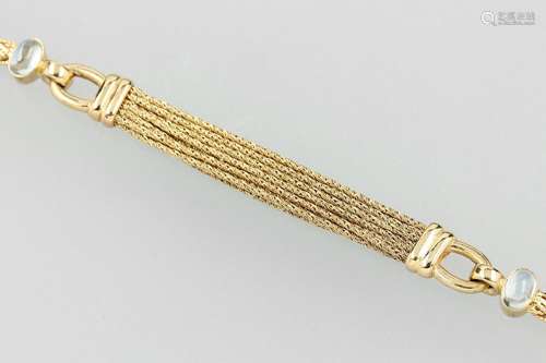 14 kt gold bracelet