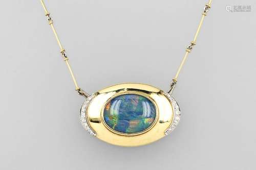 14 kt gold necklace with opal-triplets and brilliants