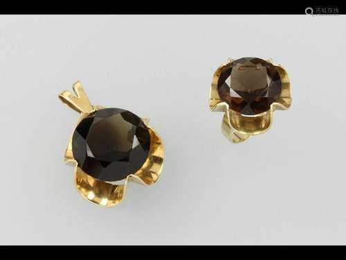 14 kt gold pendant and ring with smoky quartz