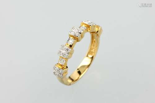 14 kt gold ring with diamonds