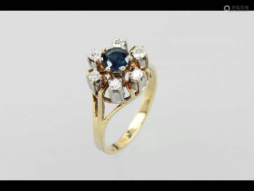 14 kt gold ring with sapphire and brilliants