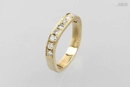 14 kt gold ring with brilliants