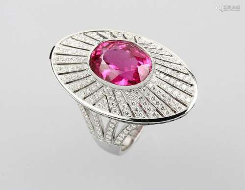 18 kt gold ring with rubellite and brilliants