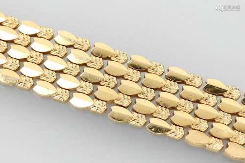 Wide 18 kt gold bracelet