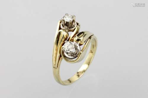 14 kt gold ring with brilliants