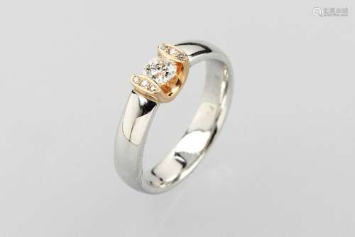 18 kt gold ring with brilliants