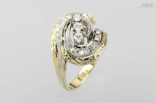 14 kt gold ring with brilliants