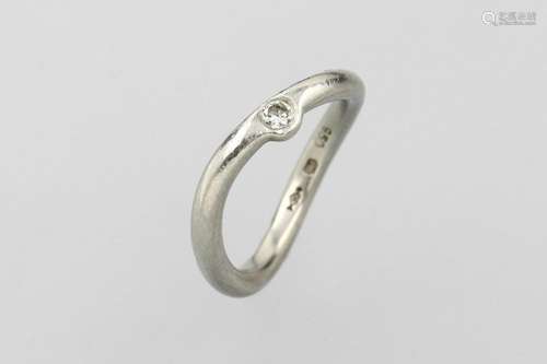 Platinum NIESSING ring with diamond