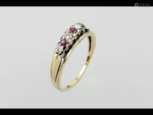 14 kt gold ring with brilliants and rubies