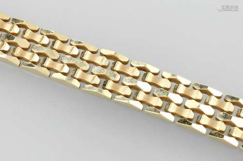 14 kt gold bracelet