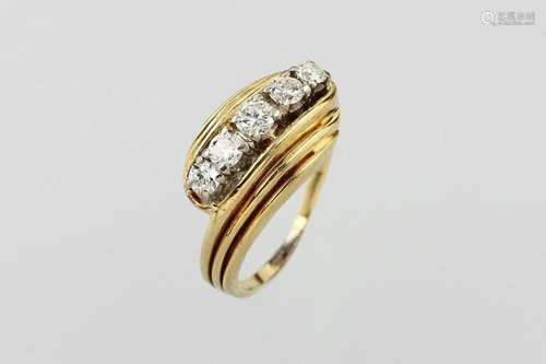 18 kt gold ring with brilliants