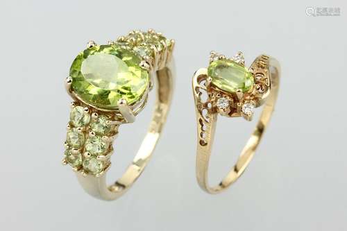 Lot 2 rings with peridots