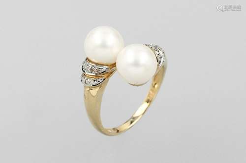 14 kt gold ring with cultured pearls and diamonds