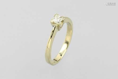 14 kt gold ring with diamond