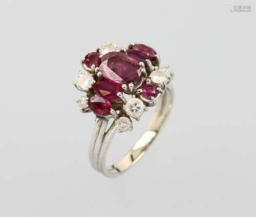 18 kt gold ring with rubies and brilliants