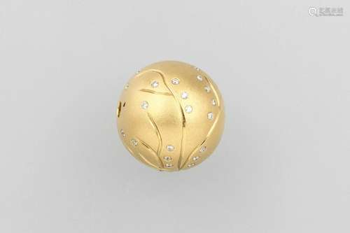 18 kt gold HEINZ sphere clasp with brilliants